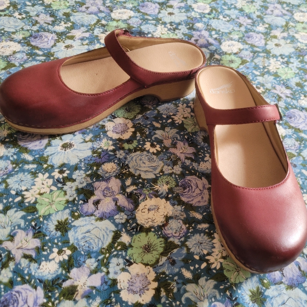SOLD Brand new Bria dansko